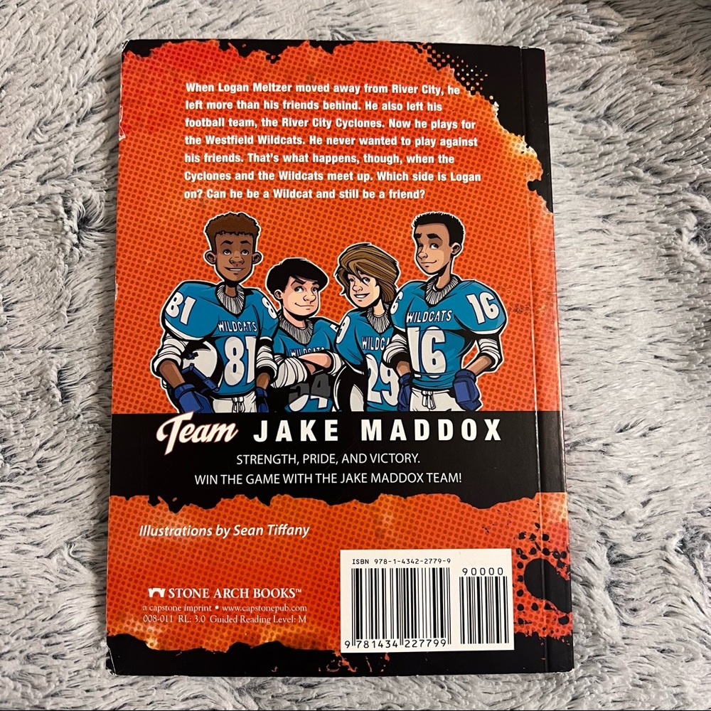 🔵 4/$15 • “Linebacker Block” Book - Picture 5 of 7